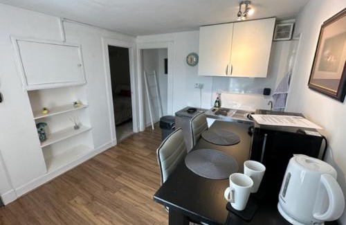 Dalavich Apartment | Castle Walk Apartment