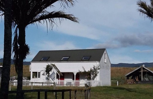Otaki House | Castlehill Barnstay Rural retreat