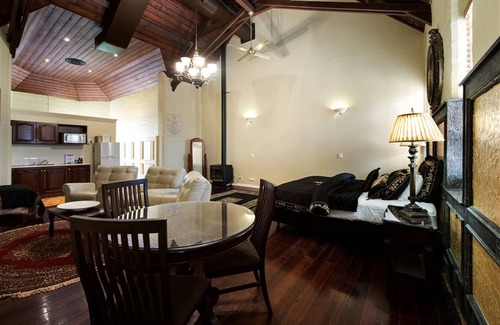 Castlemaine Hotel | Castlemaine Colonial Motel and Apartments