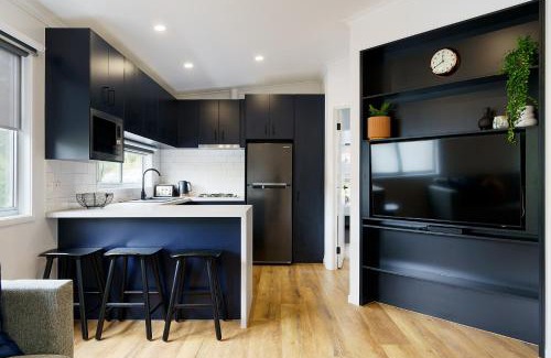 Castlemaine Villa | Castlemaine Gardens Luxury Accessible Villa