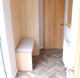 Holton Le Clay Cabin | Castleton Static lodge on Wold View Fisheries Leisure Park