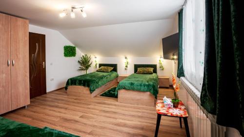 Vilcele House | CASUTA CU FLORI