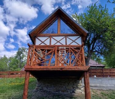 Bradulet House | Casuta de Poveste