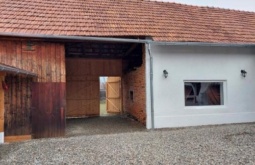 Cartisoara House | Casuta De Sub Munte Cârțișoara
