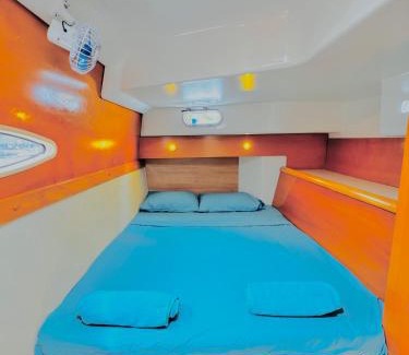 Carti Tupile Boat Rental | Catamaran Yoyo