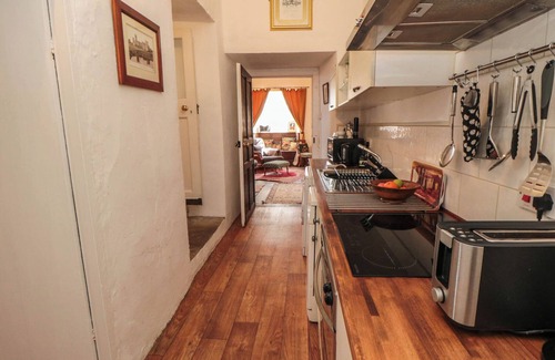 Bedale Cottage | CATHERINE PARRS SEWING ROOM, romantic, with a garden in Bedale