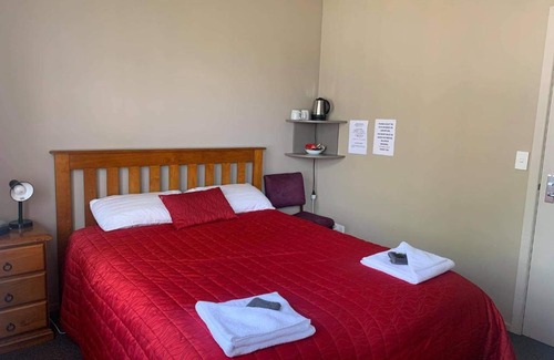 Owaka Hotel | Catlins Inn