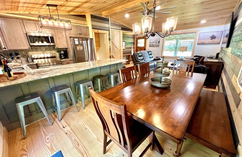 Caton Cabin | Catons Chapel 3 Bedroom Cabin by RedAwning