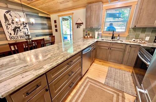 Caton Cabin | Catons Chapel 3 Bedroom Cabin by RedAwning