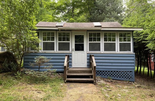 Smallwood Cabin | Catskills Cabin located 10 mins to Bethel Woods outdoor music venue!