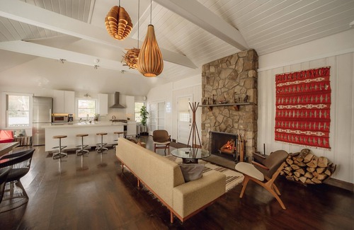 Roscoe House | Catskills Modern Lakefront Cottage