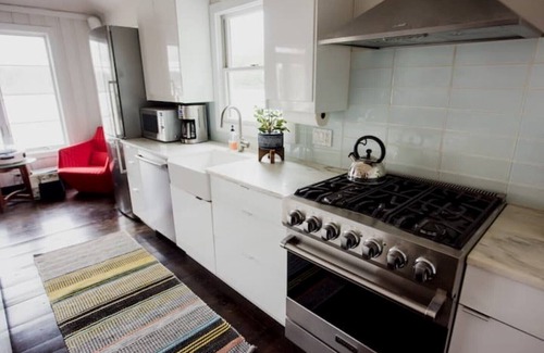 Roscoe House | Catskills Modern Lakefront Cottage