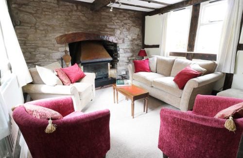 Pencombe House | Causeway Cottage