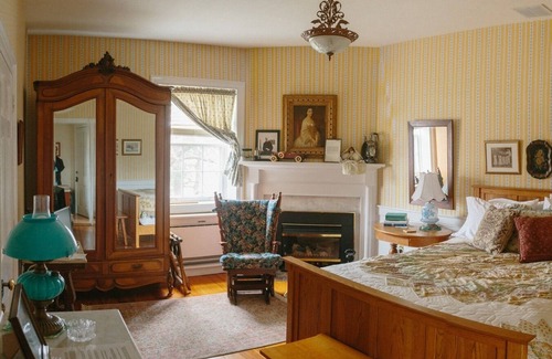 McGaheysville Bed & Breakfast | Cave Hill Farm Bed & Breakfast