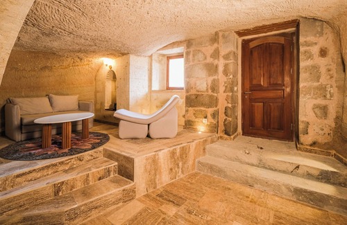 Uchisar Apartment | Cave Room with Traditional Turkish Bath 102