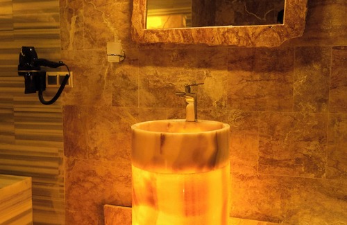 Uchisar Apartment | Cave Room with Traditional Turkish Bath 102