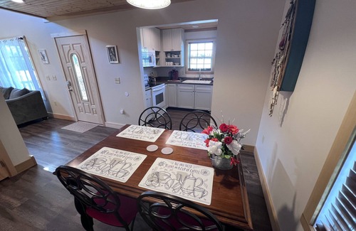 Farmers Cabin | Cave Run Lake/Morehead State University Area Fully Equipped, Private Cabin