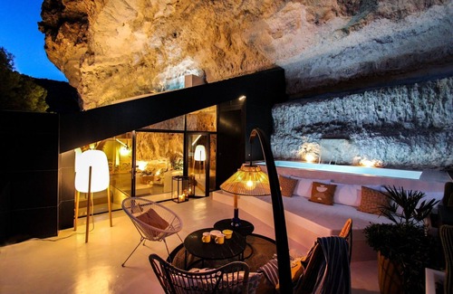 Jorquera Apartment | Cave Villa PIACORY (Lomas de Ruvira cave hotel)
