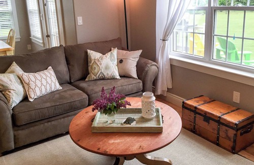 Cavendish House | Cavendish Beach Cottage - close to beaches, attractions and restaurants