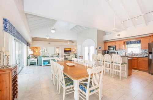 Old Man Bay House | Cayman Sands by Grand Cayman Villas & Condos