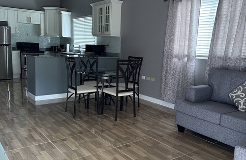 Kingston House | Caymanas Estate,n The Mountain View
