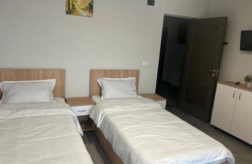 Bozovici House | Cazare Casa Meli&Dari