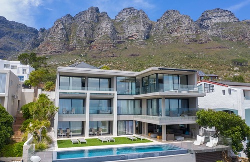 Camps Bay Apartment | CB-ONE Luxury Stay