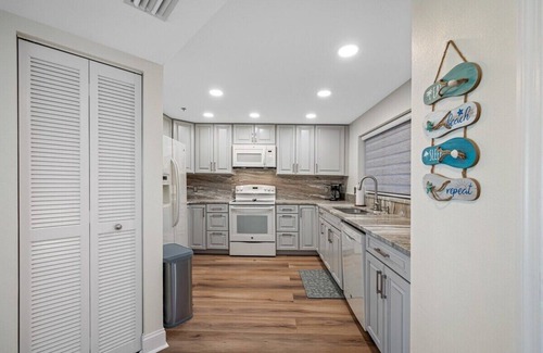 Sand Key Condo | CBC 2-19F: Gulf Front Paradise Awaits!
