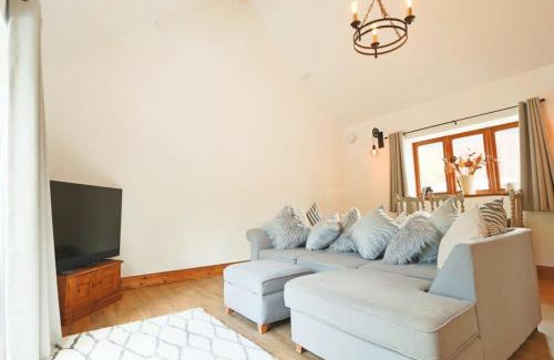 Olveston House | Cedar lodge - Hopewell