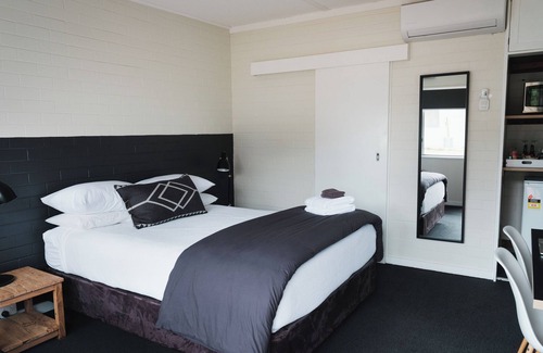 Braidwood Hotel | Cedar Lodge Motel
