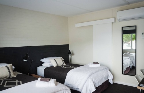 Braidwood Hotel | Cedar Lodge Motel
