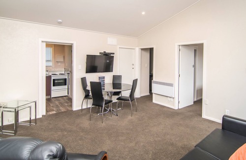 Timaru Hotel | Cedar Lodge Motel