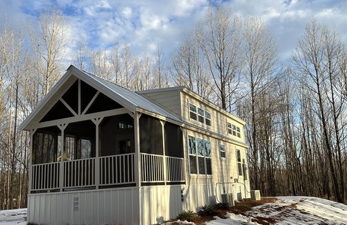 Belden Cottage | Cedar - NEW Cottage in woods @ Moon Lake Farm - HOT TUB - LAKE - KAYAK - FISH