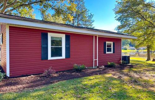 Lancaster House | Cedar Pines Bungalow
