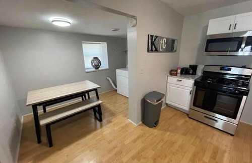 Norwalk House | Cedar Point/Kalahari/Summit Race/Sports Park