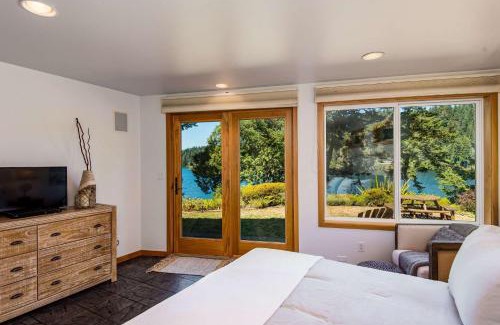 Florence House | Cedar Point Mercer Lakehouse