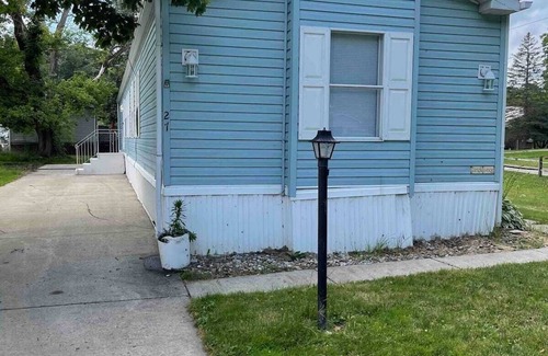 Norwalk House | Cedar Point, Summit Race, Kalahari King Bed with Pop A shot Arcade game