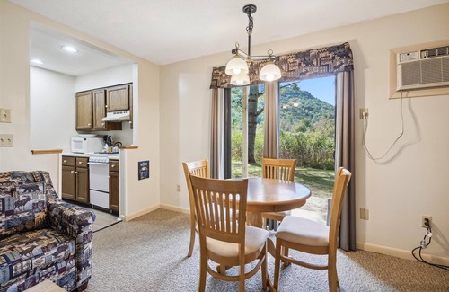 West Bridgewater Apartment | Cedarbrook Deluxe 1 bedroom Queen Suite with outdoor heated pool 102