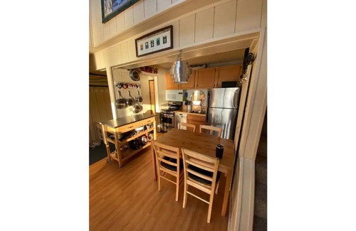 Tofte House | Cedar’s Seaside Chalet