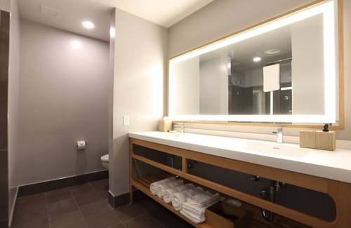 Hillsboro Hotel | Cedartree Hotel Portland Hillsboro