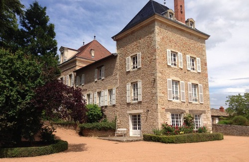 Prisse House | Cèdre-Monceau, in the heart of the vineyards, family stays, seminars, events.
