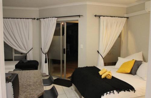 Universitas House | Ceelee's Place