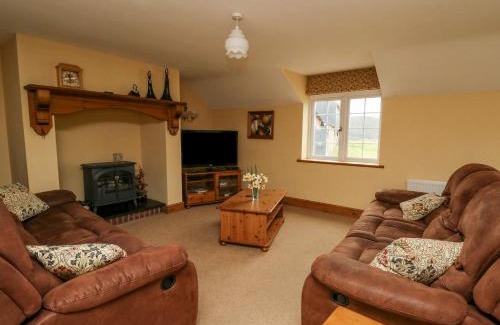 Llangurig House | Cefn Cottage