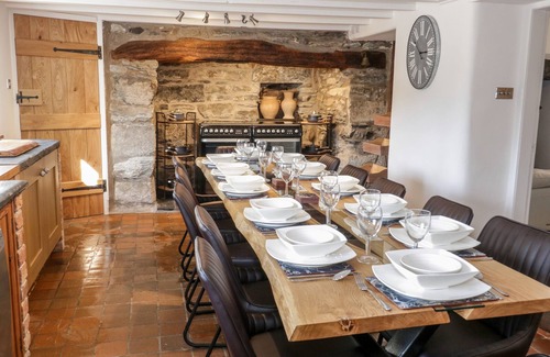 Cwmtirmynach Cottage | Cefn Nannau