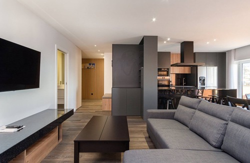 Viana do Castelo Apartment | Celia's Stylish Retreat
