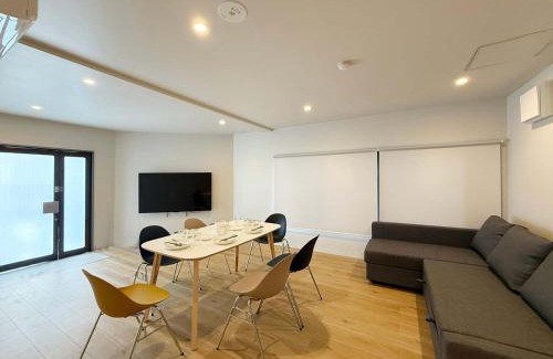 Hiroshima City Centre Apartment | Celine Kanayama - Vibrant 1BR Downtown Shopping & Dining Nearby 11