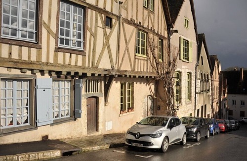 Chartres Cottage | -Cellier ST Julien-