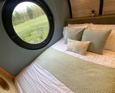 Cwm-twrch Isaf Cabin | Celtic Minor Pods