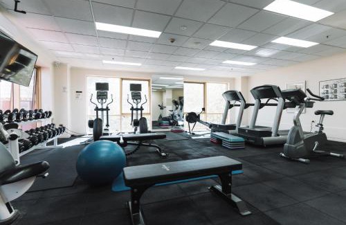 City East Apartment | Center 1-Bed with Sauna, Gym, BBQ & Parking