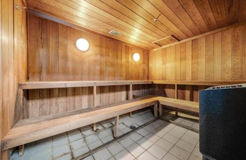 City East Apartment | Center 1-Bed with Sauna, Gym, BBQ & Parking